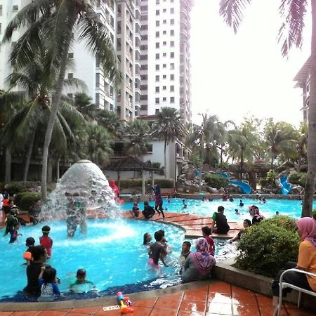 Costa Mahkota Aparthotel Malacca ภายนอก รูปภาพ