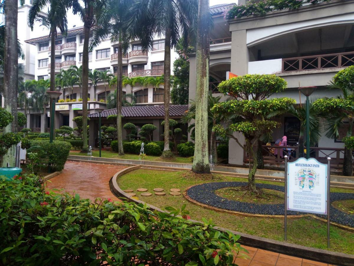 Costa Mahkota Aparthotel Malacca ภายนอก รูปภาพ